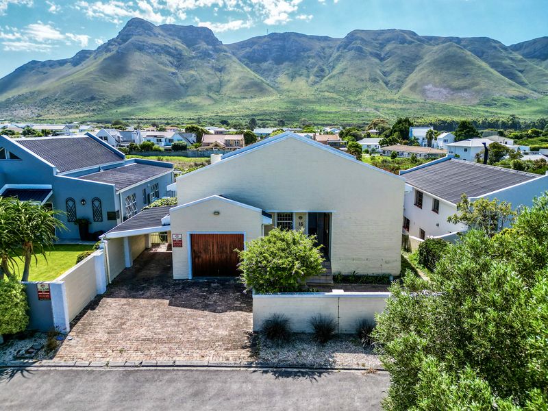 4 Bedroom Double Storey Home | Dual Living & Income Potential - Photo 4