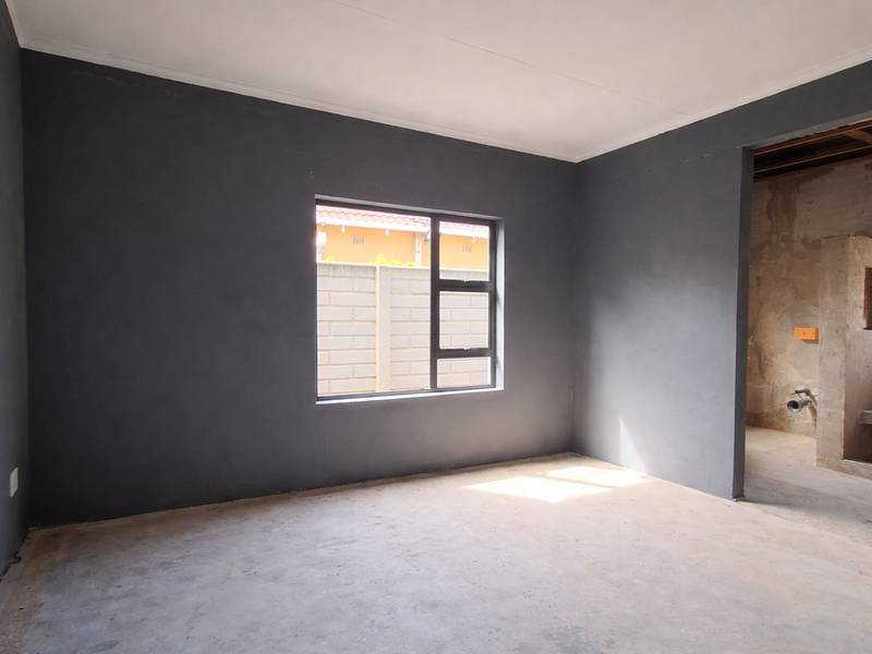 3 Bedroom Renovation Opportunity for Sale in Selection Park, Springs - Photo 4