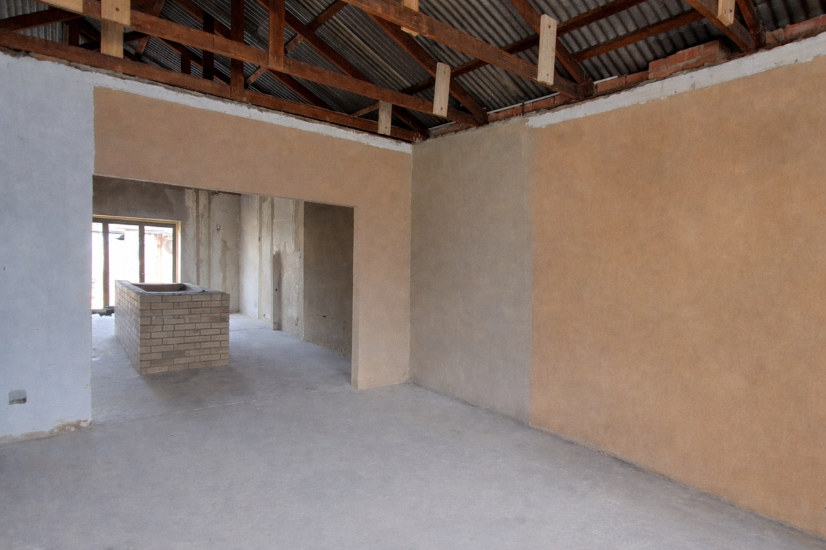 3 Bedroom Renovation Opportunity for Sale in Selection Park, Springs - Photo 2