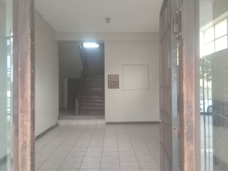 Spacious one bedroom Flat in Southerwood - Photo 3