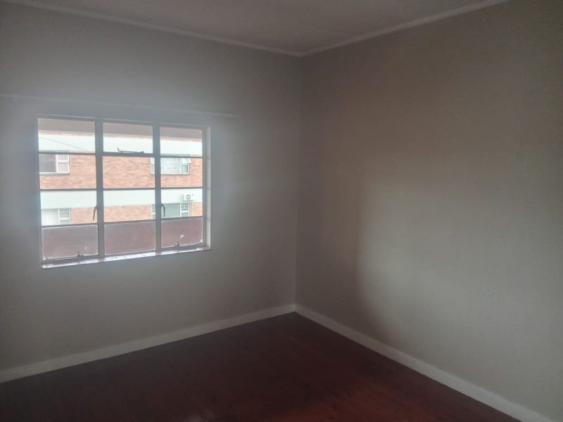 Cozy one bedroom Flat in Southerwood - Photo 9