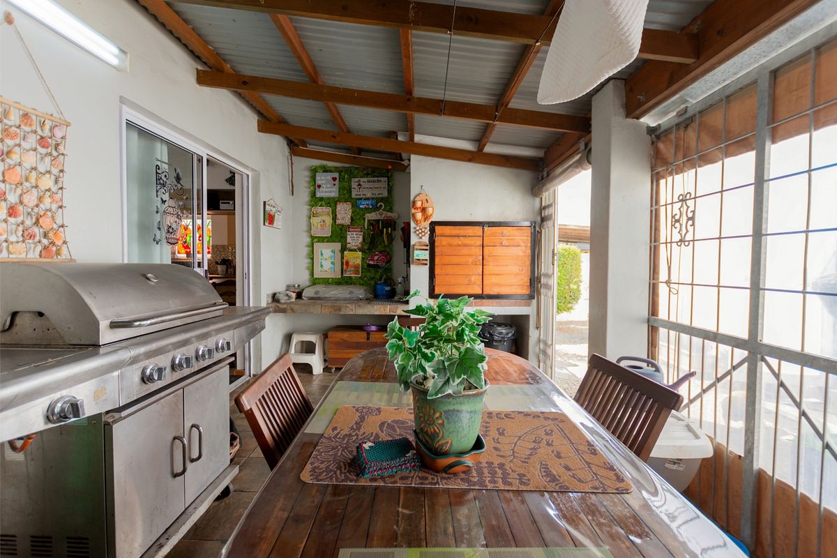 This one-of-a-kind home offers a truly unique layout and lifestyle. - Photo 4