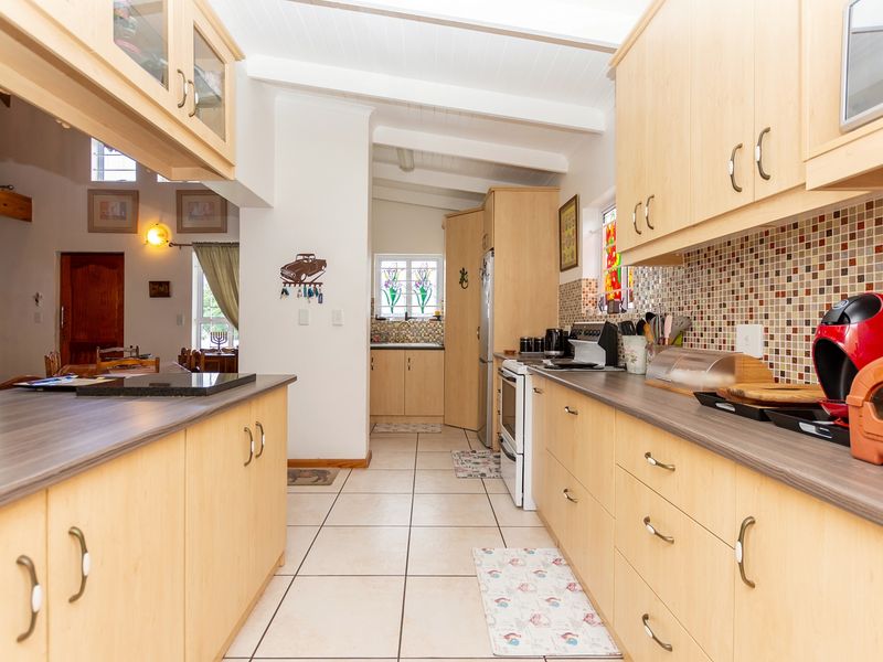 This one-of-a-kind home offers a truly unique layout and lifestyle. - Photo 2