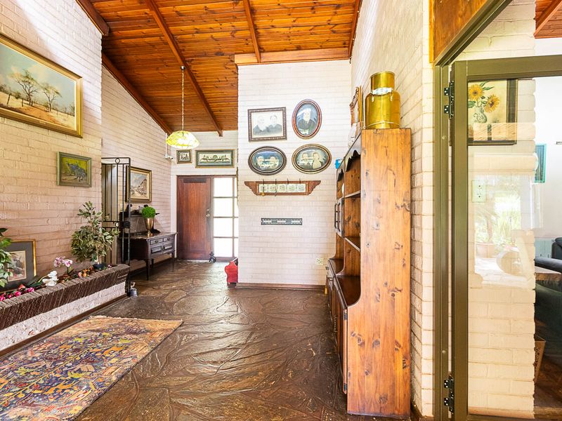 Investors Dream: Prime Meyerton Development Site – Double Stand, Solar, Borehole & Income Units - Photo 5