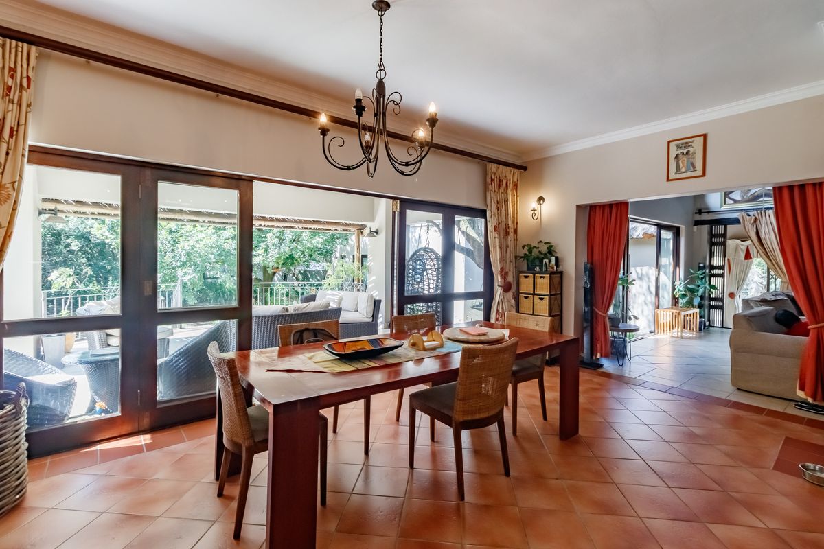 Charming Thatch Retreat with Flexible Living in Sought-After Carlswald Lifestyle Estate - Photo 3