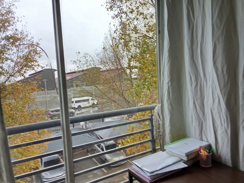 Perfect 2 bedroom apartment in Braamfontein - Photo 7