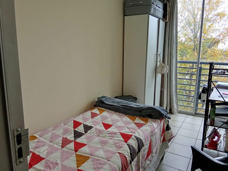 Perfect 2 bedroom apartment in Braamfontein - Photo 6