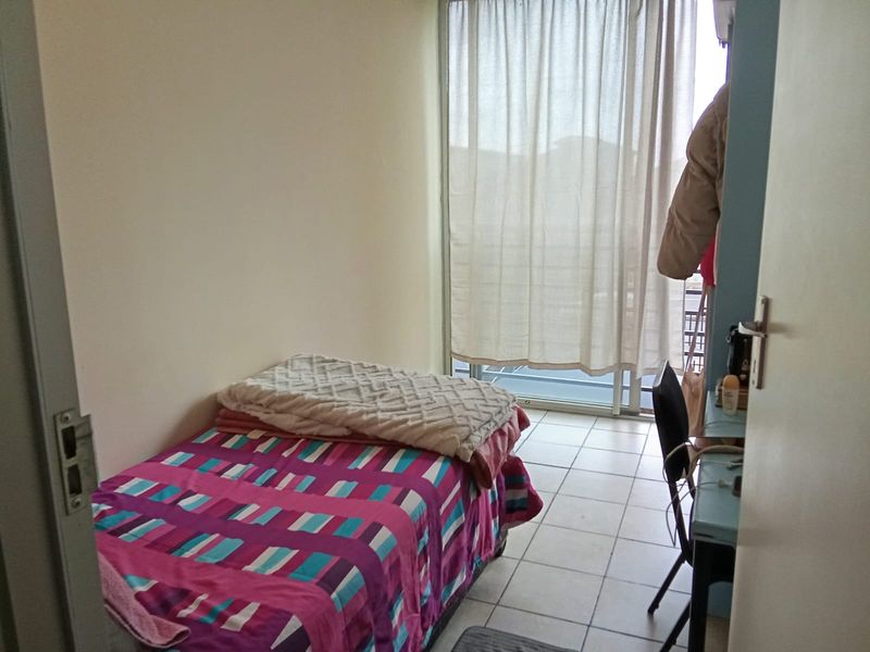 Ultimate 2 bedroom unit in braamfontein for sale - Photo 5