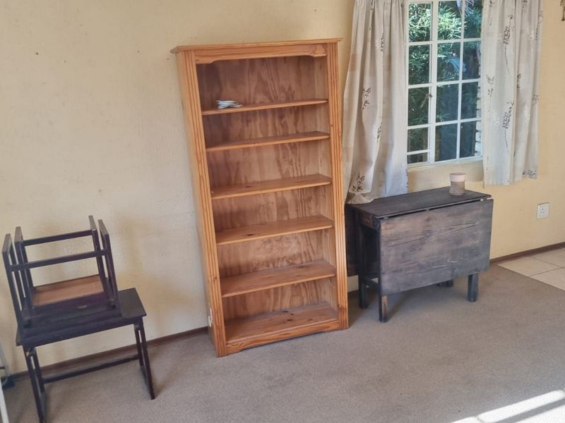 Charming three bedroom house with one bedroom cottage - Photo 5