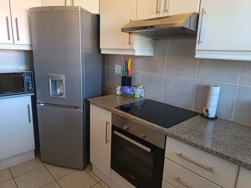 A rare opportunity to own a neat, modern, and move-in-ready one-bedroom unit. - Photo 9