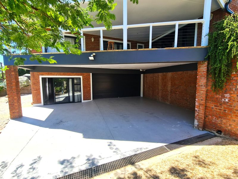 Kloof-Side Residence with Room to Breathe in Noorsekloof, Jeffreys Bay - Photo 4