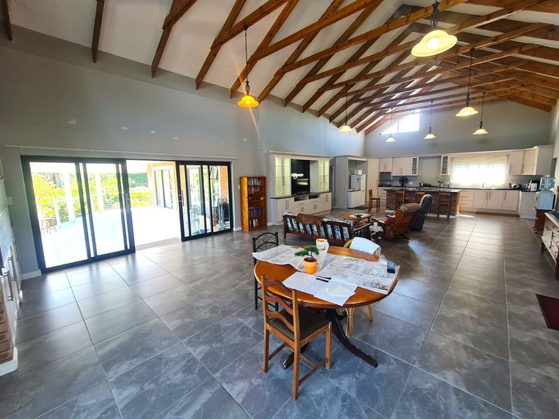 Kloof-Side Residence with Room to Breathe in Noorsekloof, Jeffreys Bay - Photo 8