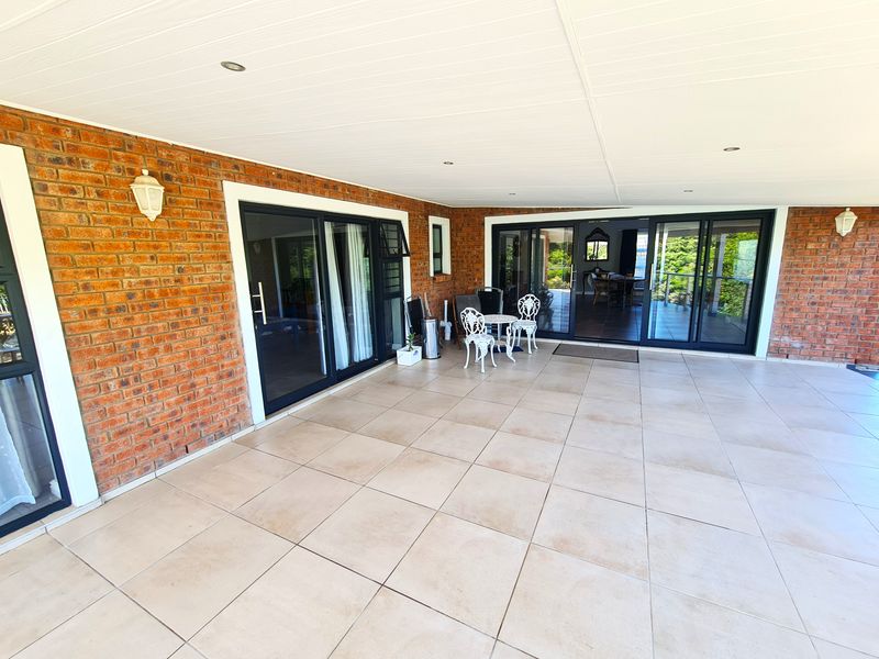 Kloof-Side Residence with Room to Breathe in Noorsekloof, Jeffreys Bay - Photo 7