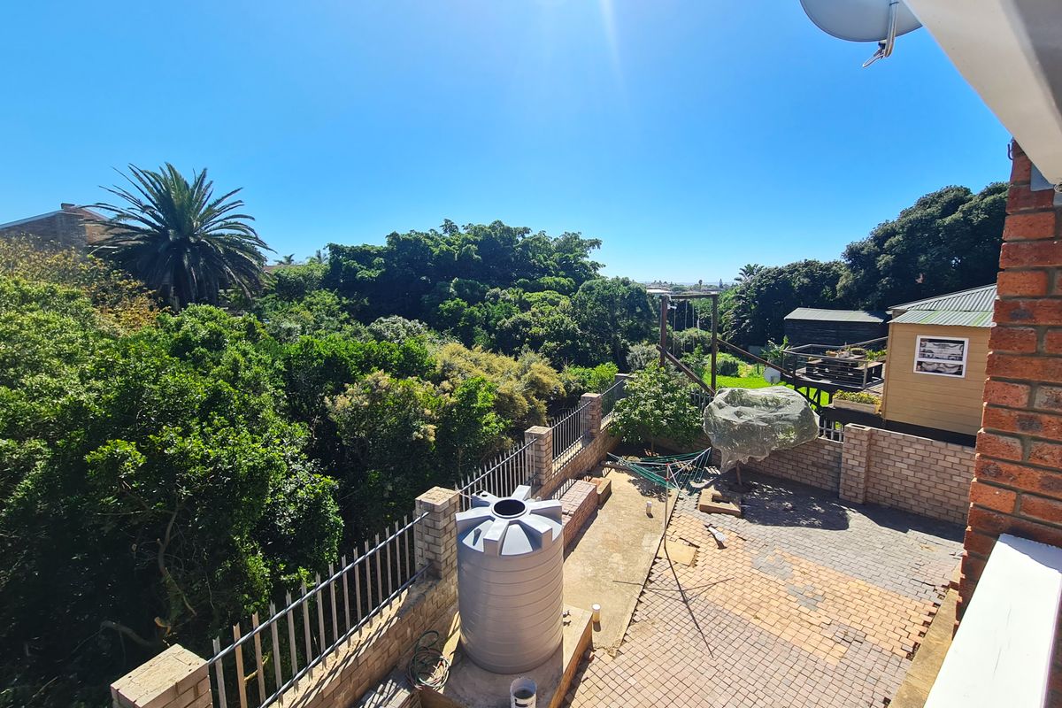 Kloof-Side Residence with Room to Breathe in Noorsekloof, Jeffreys Bay - Photo 5