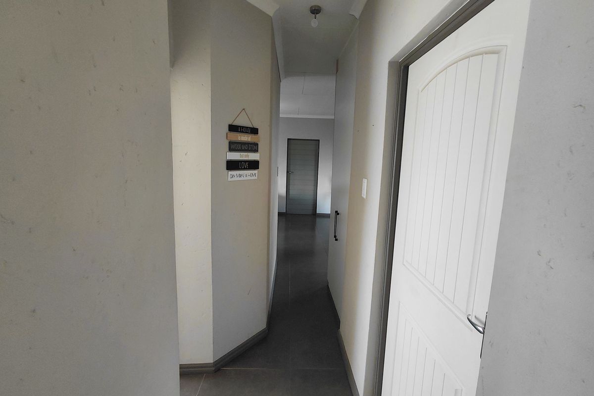 Don't Miss This Stunning 2 Bedroom and 2 Bathroom With A Stunning Balocony With A Built In Braai - Photo 5