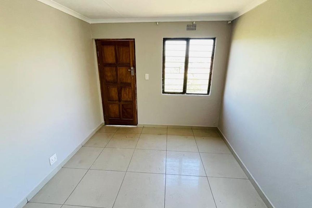 Ideal Starter Home - Photo 4