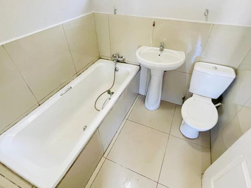 Ideal Starter Home - Photo 10