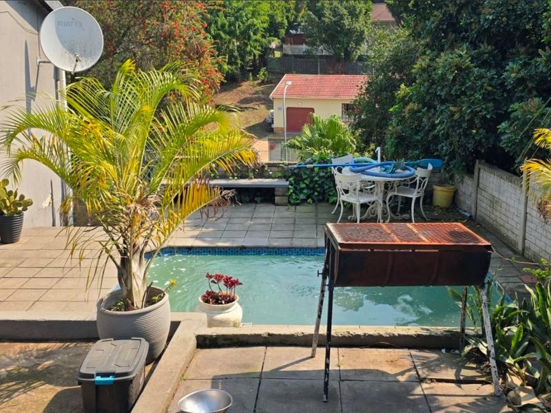 3 Bedroom Home with Modern Kitchen, Lounge, and double carpot - Photo 2