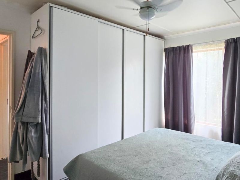 3 Bedroom Home with Modern Kitchen, Lounge, and double carpot - Photo 9