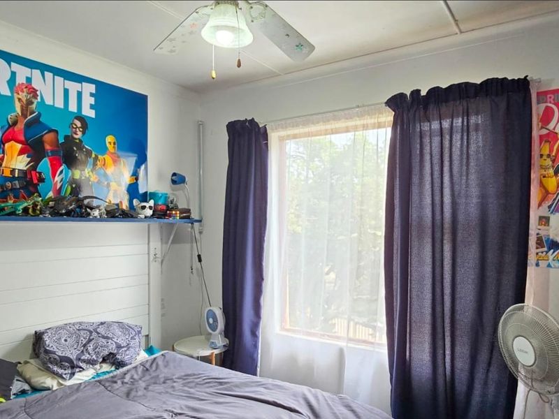 3 Bedroom Home with Modern Kitchen, Lounge, and double carpot - Photo 5