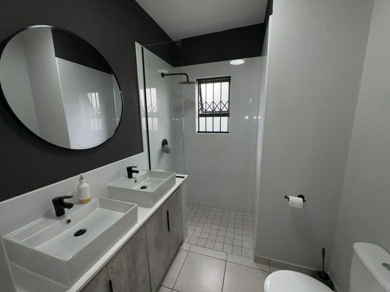 Your Dream Modern Home Awaits! - Photo 9