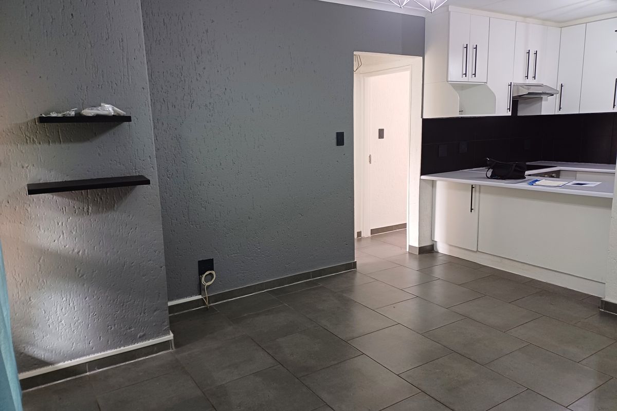 Apartment Rental Monthly In Johannesburg - Photo 3