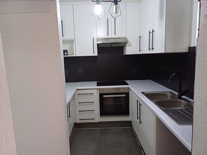 Apartment Rental Monthly In Johannesburg - Photo 5