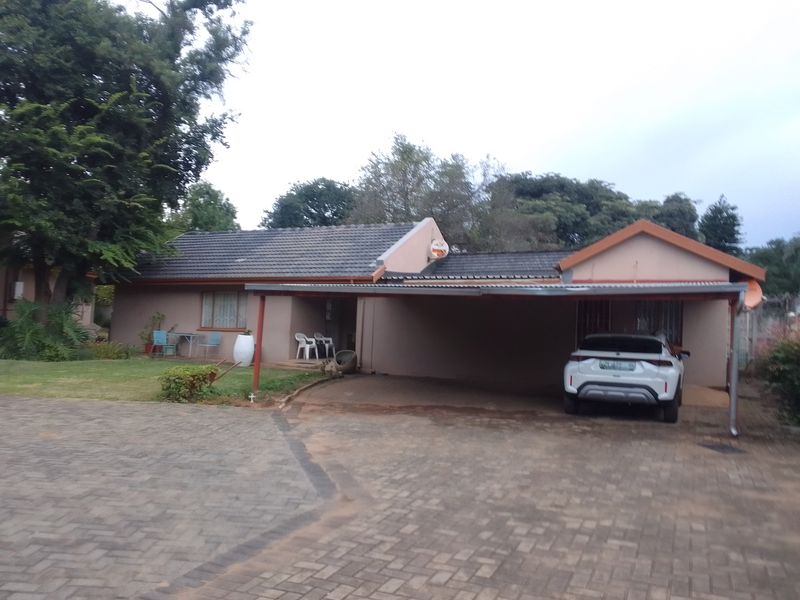Exceptional Family Home with Income Potential – Protea Park - Photo 2