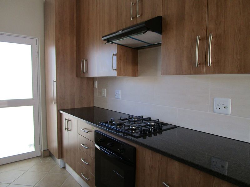 Saxilby - Neat and secure garden flat with secure parking - Photo 4