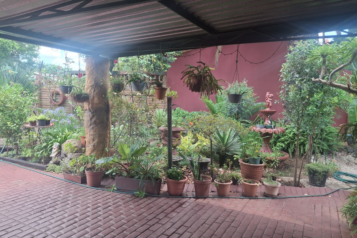 Unique Home with Private Jacuzzi, Pool and stunning Lapa - Photo 3