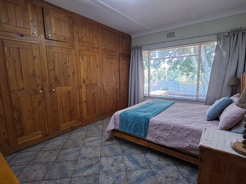 Corner Stand Opportunity with Tranquil Water Views – Priced to Sell at R1.195m - Photo 5