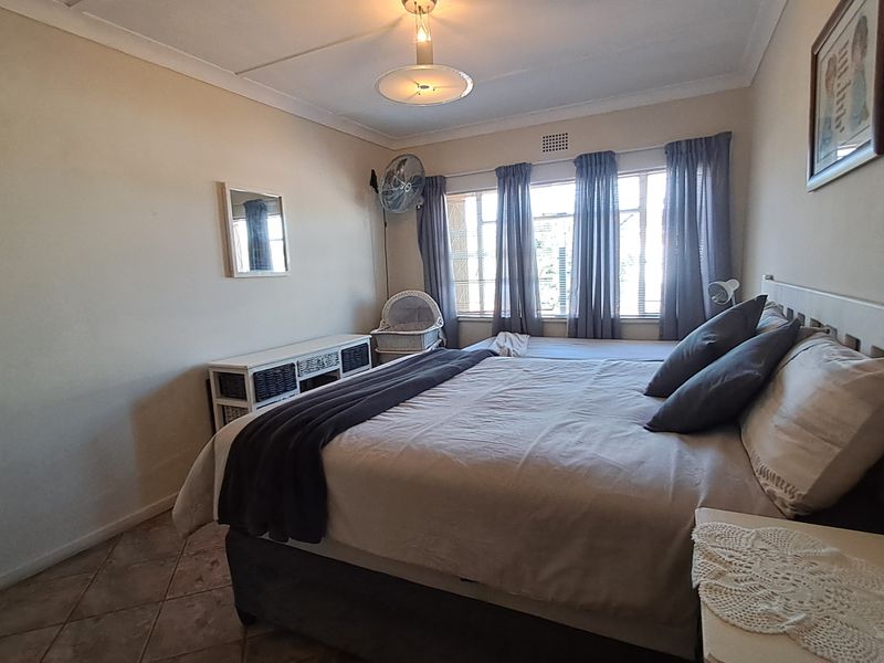 Corner Stand Opportunity with Tranquil Water Views – Priced to Sell at R1.195m - Photo 4