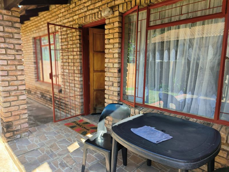 Two Bedroom Apartment For Sale In Orkney a Close proximity to Golf Park - Photo 10