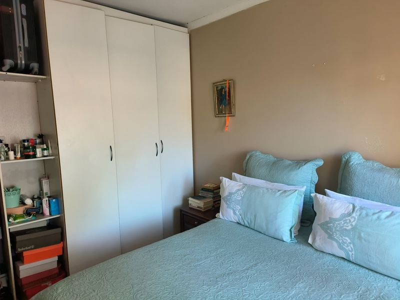 Two Bedroom Apartment For Sale In Orkney a Close proximity to Golf Park - Photo 5