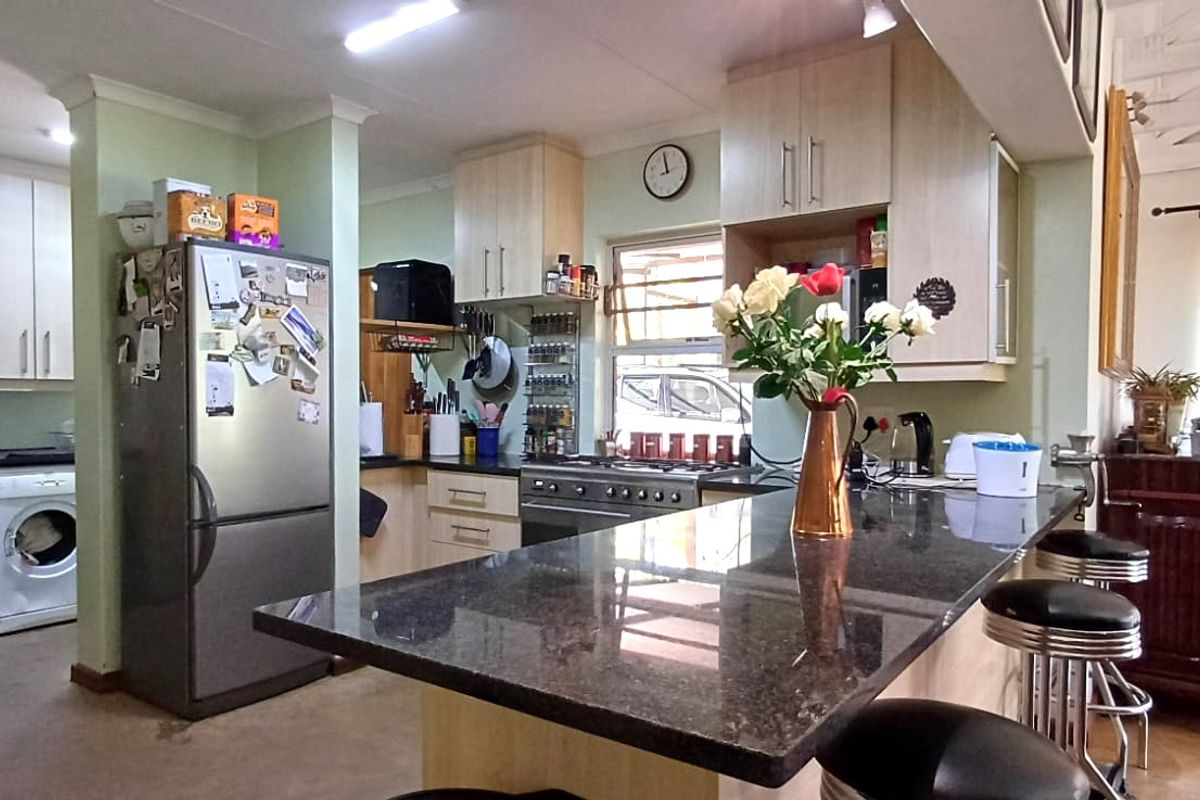 8.4990ha Water-Rich Smallholding for Sustainable Versatility Living. - Photo 5