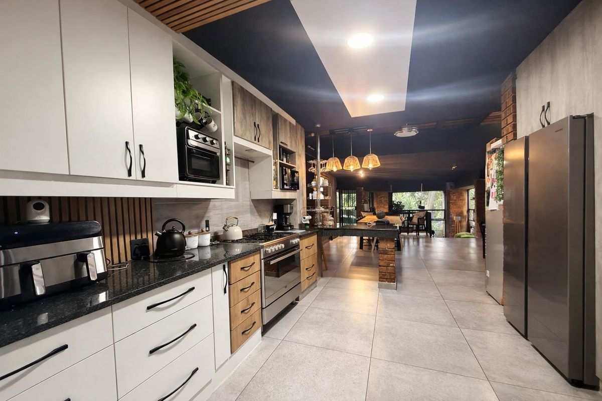 Dual Mandate | Family Home with Flatlet in Prime Cashan - Photo 5