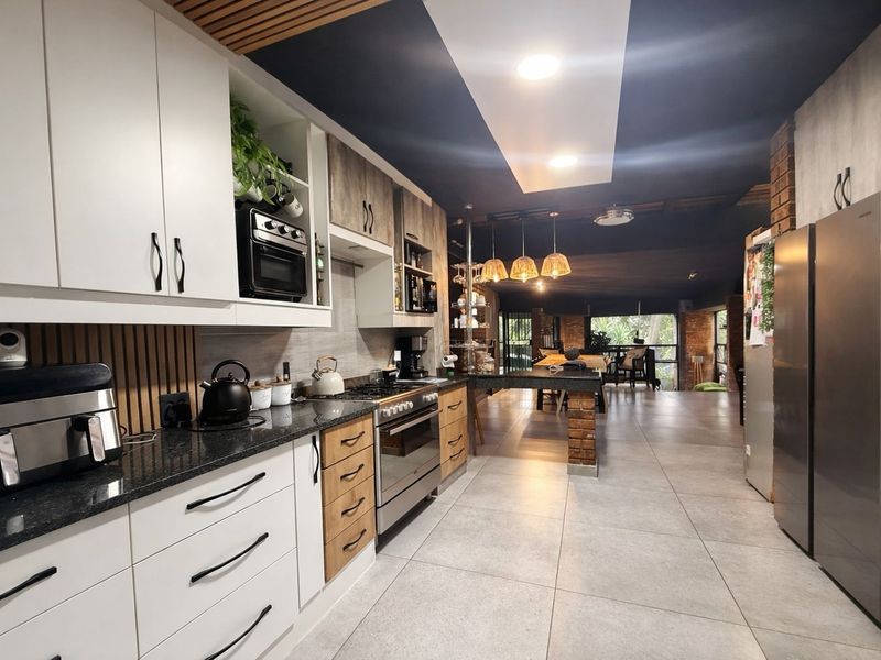 Dual Mandate | Family Home with Flatlet in Prime Cashan - Photo 5