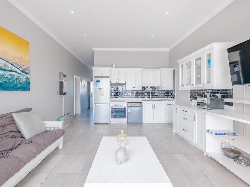 Your own modern coastal apartment now available! - Photo 3