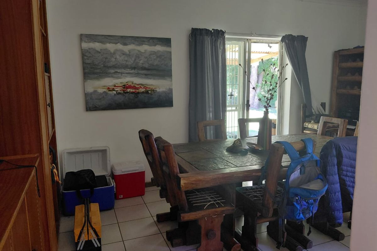 Charming 3-Bedroom Home for Sale in Burgersdorp – Space, Comfort & Great Value - Photo 3