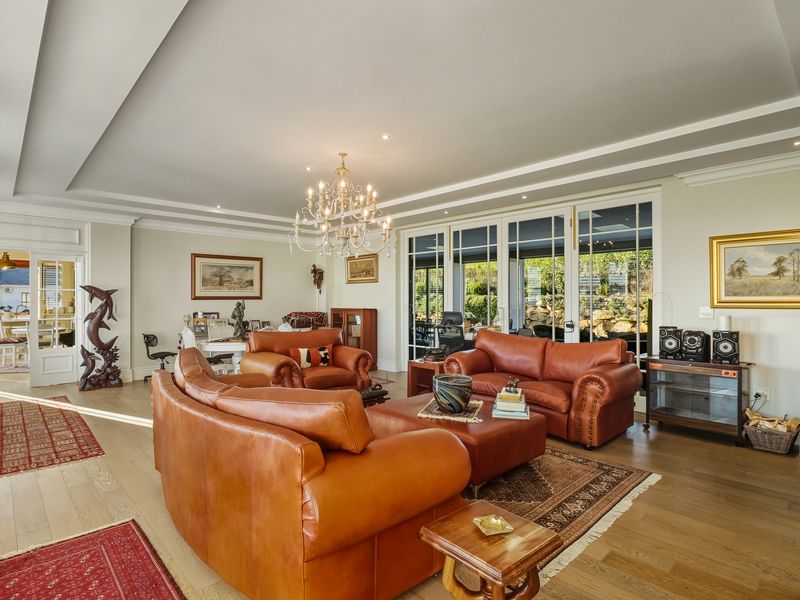 Prestige, Privacy, Panoramas, Perfection! - Photo 10