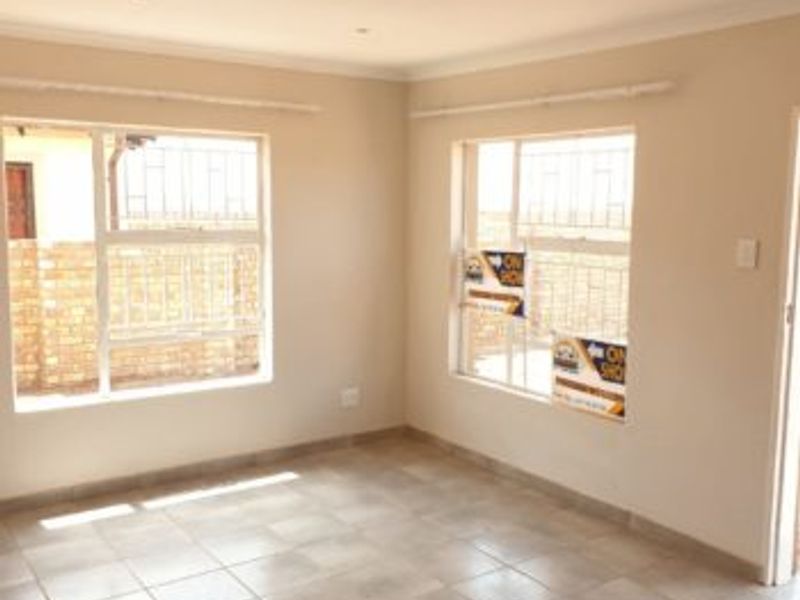 Charming 3-Bedroom Home for Sale in Eastview - Photo 6