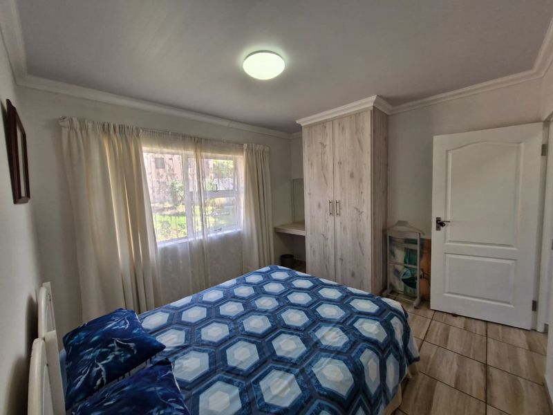 Family home in sought after Stilbaai going on auction. - Photo 7