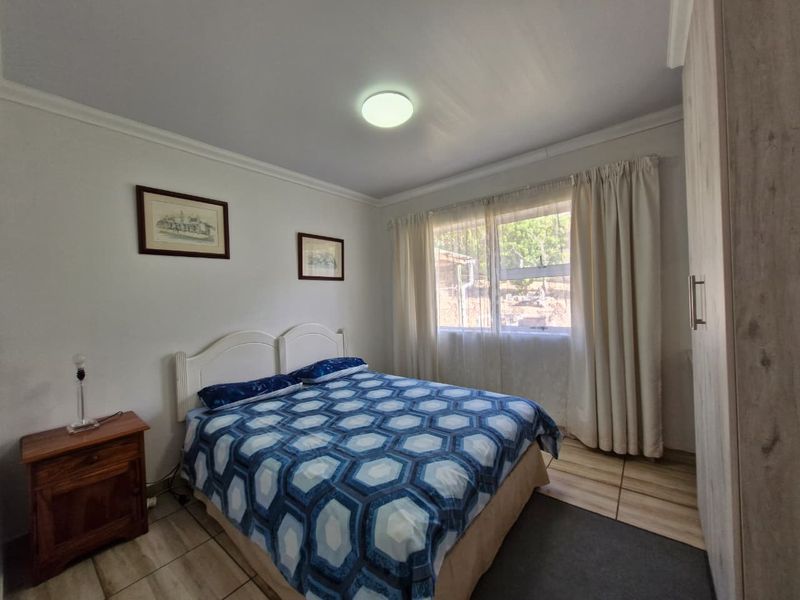 Family home in sought after Stilbaai going on auction. - Photo 6