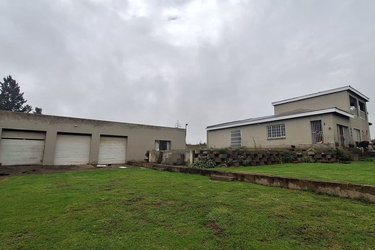 House with so much potential for sale - Photo 3