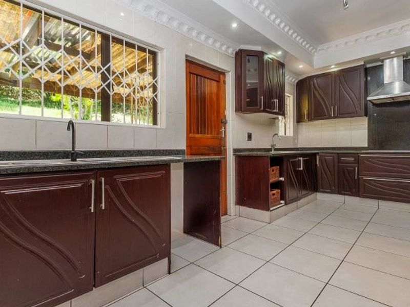 A Dream Oasis Awaits You in Berea West, Westville! - Photo 4