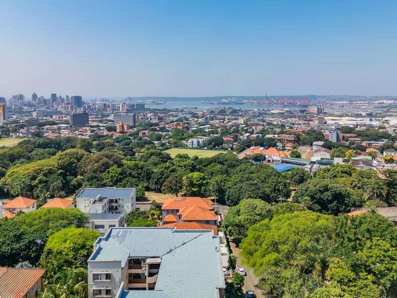CONTEMPORARY HILLTOP HOME UPPER GLENWOOD - Photo 2