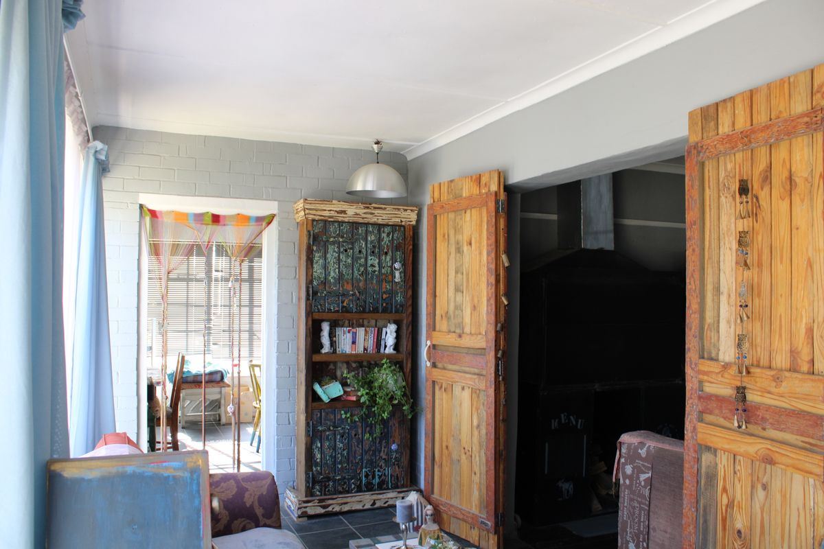Cozy Family Home in Sutherland - Photo 4