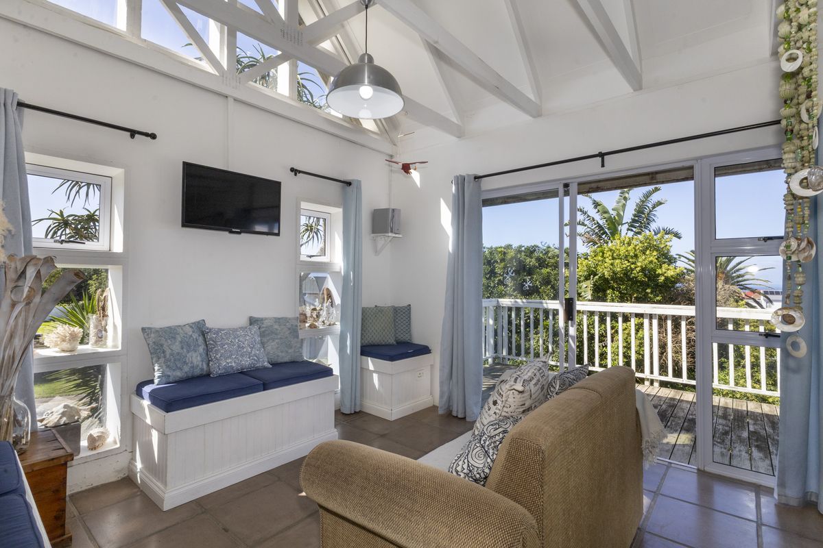 Four Bedroom House For Sale in Port Alfred - Photo 5