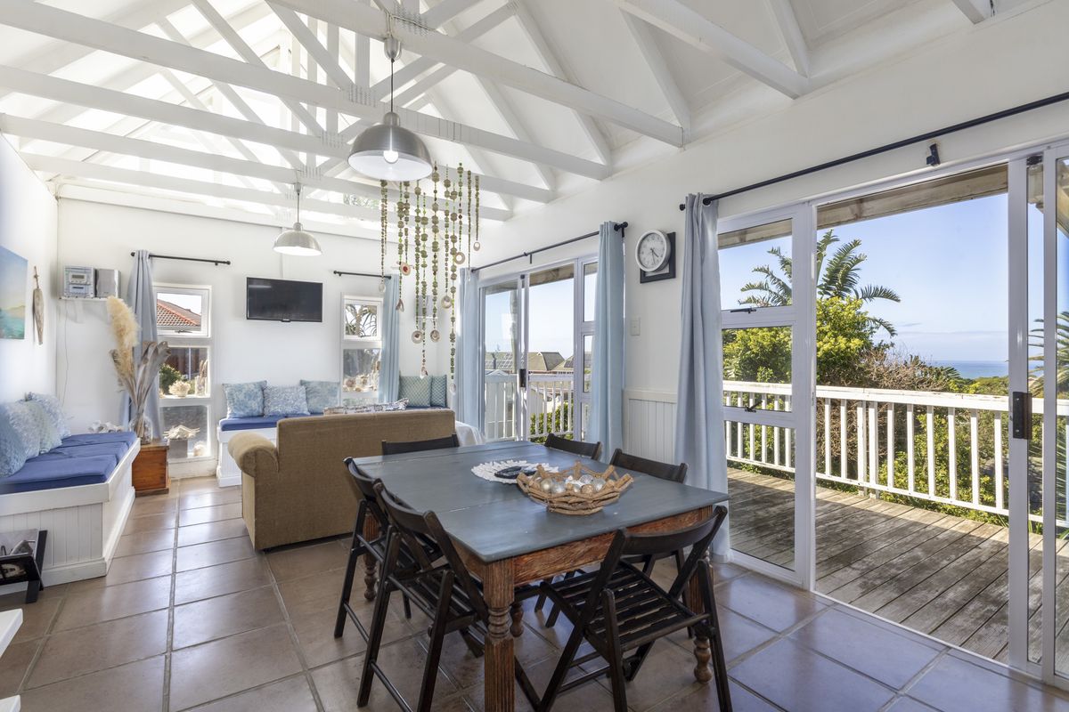 Four Bedroom House For Sale in Port Alfred - Photo 3