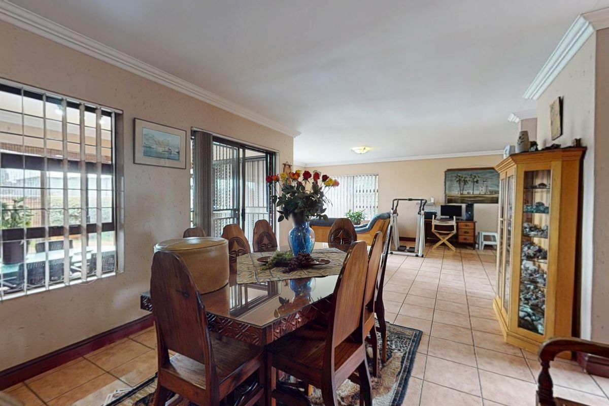 Perfect Low Maintenance Family Home with Pool in Secure Estate! - Photo 5